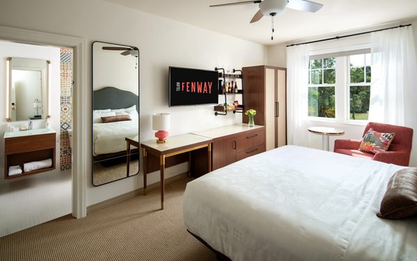 Fenway Hotel, Autograph Collection by null