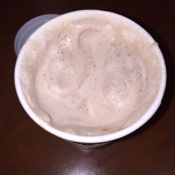 Starbucks - My "white" hot chocolate that was actually brown and missing whipped cream on the top - Coffee & Tea Near Me - Forestville, Maryland