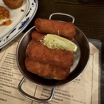 FINKA Table & Tap - Islas Canarias Ham Croquetas - Asian Fusion Near Me - Miami, Florida