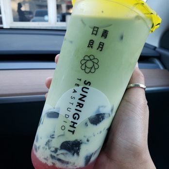 Sunright Tea Studio - Strawberry matcha. - Bubble Tea Near Me - Irvine, California Sunright Tea Studio - Strawberry matcha. - Bubble Tea Near Me - Irvine, California