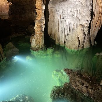 Luray Caverns - Wishing Well - Museums Near Me - Luray, Virginia Luray Caverns - Wishing Well - Museums Near Me - Luray, Virginia