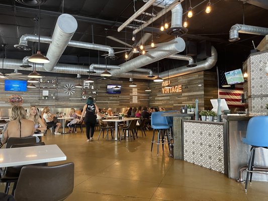 New Vintage Grill Truxtun by null