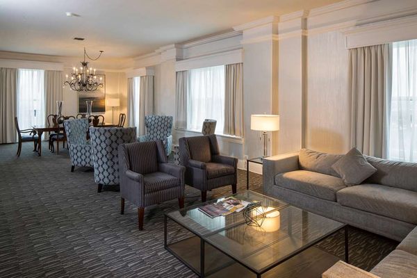 The Seelbach Hilton Louisville by null