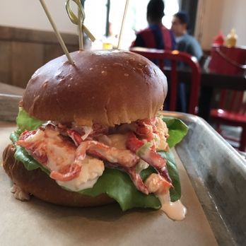 Le Chic Shack - Burgers Near Me - Quebec City, Quebec