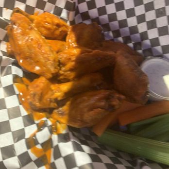 O'Malley's Irish Pub - Order of the Hot Wings - Irish Pub Near Me - Tacoma, Washington O'Malley's Irish Pub - Order of the Hot Wings - Irish Pub Near Me - Tacoma, Washington