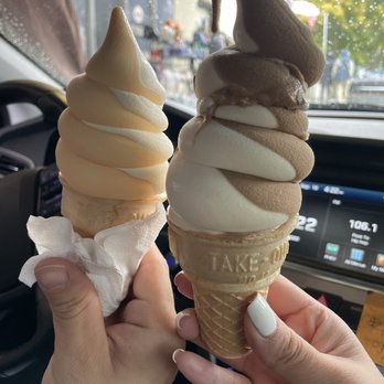 Meadowlark Dairy - Orange with vanilla swirls and sea salted caramel - Ice Cream & Frozen Yogurt Near Me - Pleasanton, California Meadowlark Dairy - Orange with vanilla swirls and sea salted caramel - Ice Cream & Frozen Yogurt Near Me - Pleasanton, California