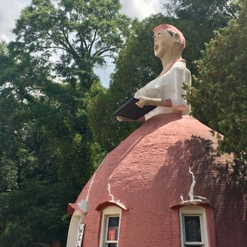 Mammy's Cupboard - American Near Me - Natchez, Mississippi