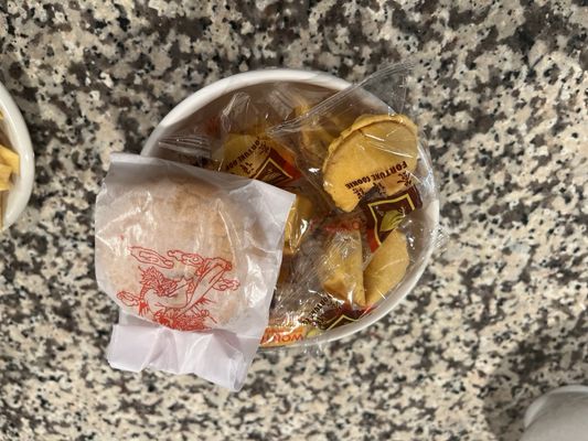 YUMMY YUMMY CHINESE RESTAURANT - Updated December 2025 - 16 Photos