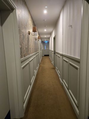 The Lucky Hotel by null