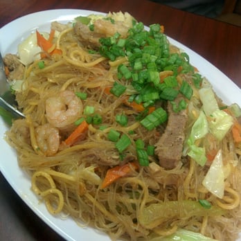 Fil Cuisine - Mixed pancit - Filipino Near Me - Kent, Washington