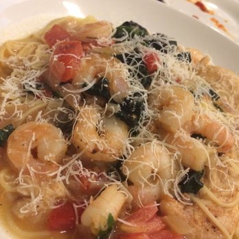 Pomodoro Cafe - Pasta with shrimp and chicken - Italian Near Me - Gainesville, Florida Pomodoro Cafe - Pasta with shrimp and chicken - Italian Near Me - Gainesville, Florida