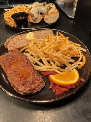 Captain Scurvy's & Black Dragon Den by null