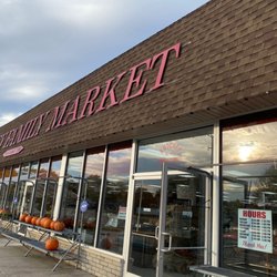 Kutchey Family Market - Storefront and hours!