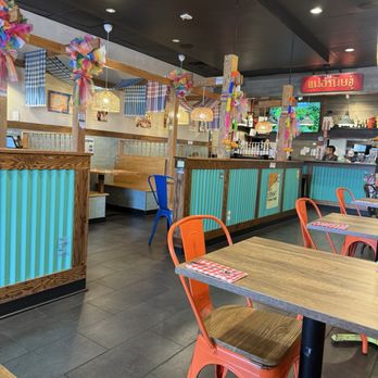 Mae Ornnit Thai Kitchen - Thai Near Me - Annandale, Virginia