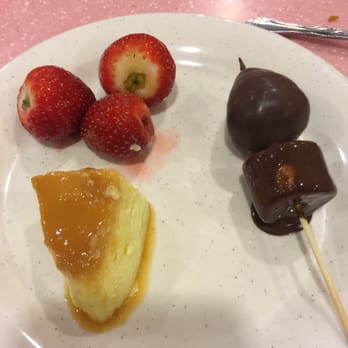 Seaside Buffet - Sweet strawberries - Buffets Near Me - San Diego, California