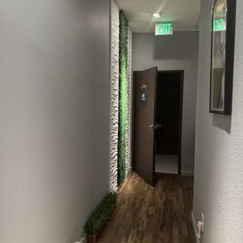 John Rowinski Massage & Lymphatic Therapy - Hallway - Massage Therapy Near Me - Valencia, California John Rowinski Massage & Lymphatic Therapy - Hallway - Massage Therapy Near Me - Valencia, California