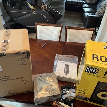 Pro Sound Gear - Speakers, mic, headphones, cables - Musical Instruments & Teachers Near Me - Miami, Florida Pro Sound Gear - Speakers, mic, headphones, cables - Musical Instruments & Teachers Near Me - Miami, Florida