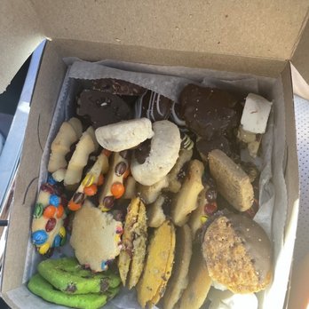 Freed's Bakery - 2 of each Cookie they sell - Bakeries Near Me - Las Vegas, Nevada