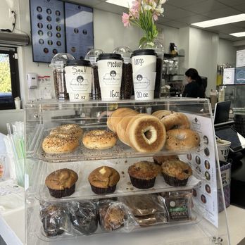 Roasted Beeanery Coffee Bar - Pastries - Coffee & Tea Near Me - Midlothian, Texas