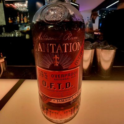 Daiquiris & Daisies by null