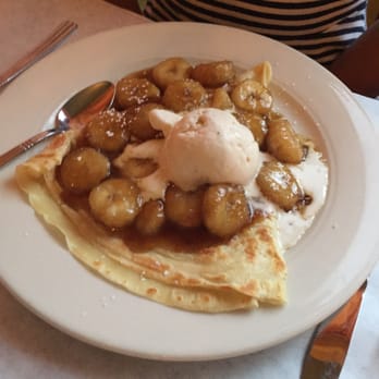 Le Petit Triangle Cafe - Bananas Foster - French Near Me - Cleveland, Ohio