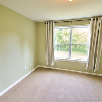 Greenwich Flooring Unlimited - a bedroom with a window - Flooring Near Me - Greenwich, New York Greenwich Flooring Unlimited - a bedroom with a window - Flooring Near Me - Greenwich, New York