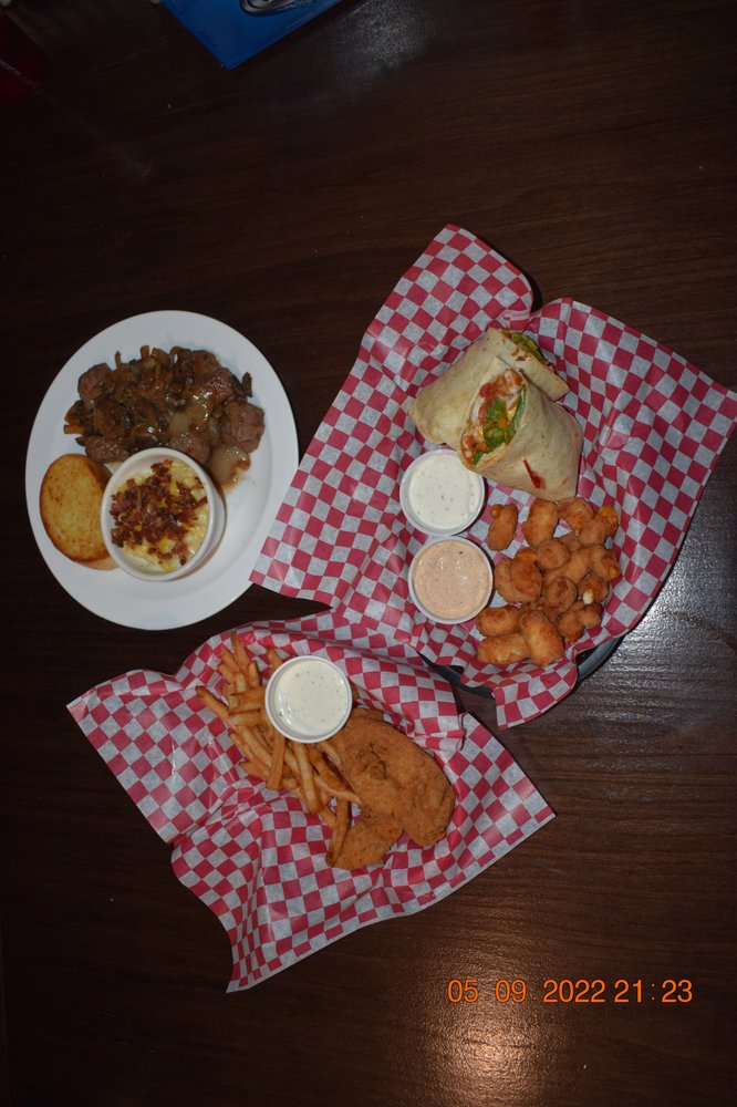 ANTELOPE CREEK BAR AND GRILL 102 Mooreton Ave, Mooreton, North Dakota