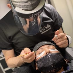 Hadassa Aesthetics Center - Eyelash extension in process!! Someone is gonna be gorgeous in this Summer!! Hadassa lashes