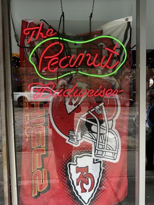 The Peanut - Downtown by null