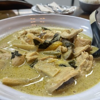 Goi Express Thai - #10 Green Curry Chicken - Thai Near Me - Murrieta, California Goi Express Thai - #10 Green Curry Chicken - Thai Near Me - Murrieta, California