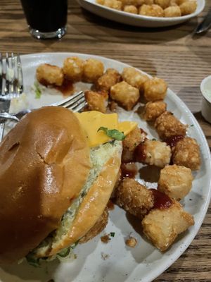 Cook and Shaker by null