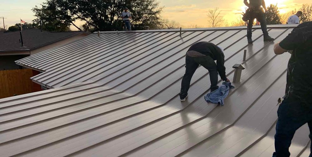 Slide of J&M Roofing