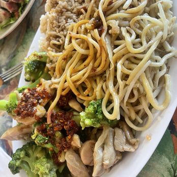 Fay Yin Restaurant - Delish Broccoli Chicken - Chinese Near Me - Mc Farland, California Fay Yin Restaurant - Delish Broccoli Chicken - Chinese Near Me - Mc Farland, California