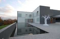 Embassy of Switzerland by null