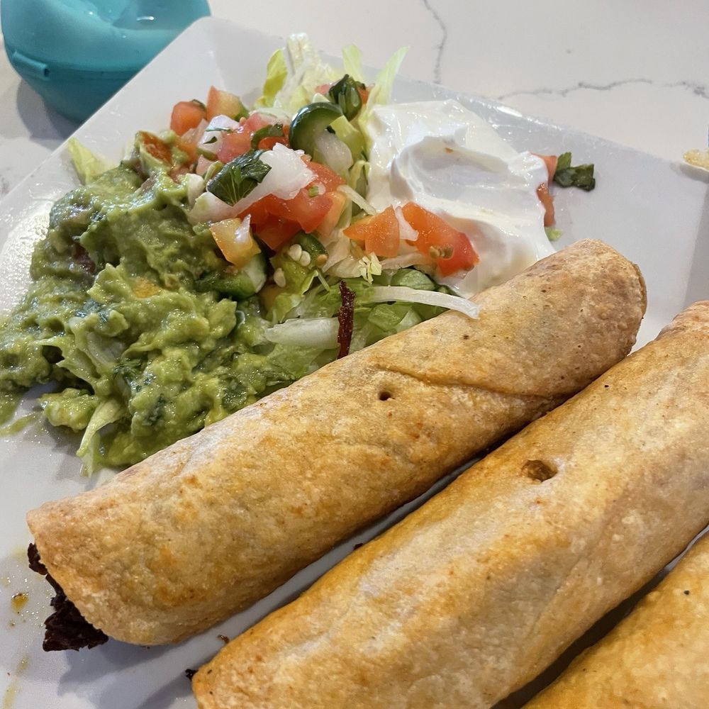 Humdinger Brewing - Carnita taquitos - New American Near Me - Arroyo Grande, California Humdinger Brewing - Carnita taquitos - New American Near Me - Arroyo Grande, California