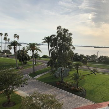 Hi-Fi Rooftop Bar - Cocktail Bars Near Me - Dunedin, Florida