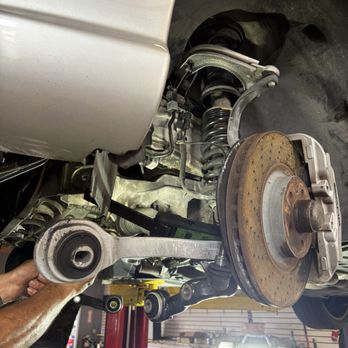 Meta Auto Tech - Fixing a car - Auto Repair Near Me - Kissimmee, Florida