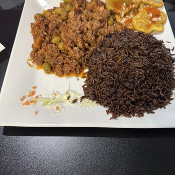 El Carreton Cubano - Piccadillo tostones black beans and rice - Cuban Near Me - Suffolk, Virginia