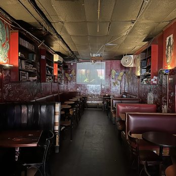 【定価の半額／額縁付】The Library East Village NY 定価の半額／額縁付】The Library East Village NY - メルカリ