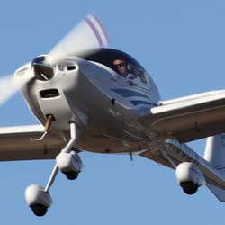 Alpha One Air Service - Start with a discovery flight...