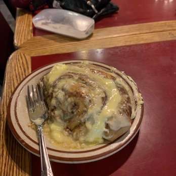 The Mohawk - Cinnamon Roll - Bars Near Me - Crescent, Oregon
