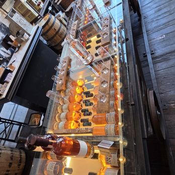 Widow Jane Distillery - Distilleries Near Me - Red Hook, New York