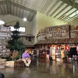 Branson Airport - BKG - Waiting area