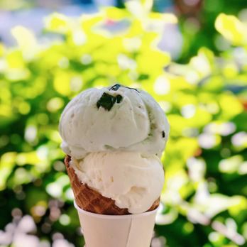 Lappert's Hawaii - Delicious ice cream, especially love the white chocolate macadamia flavor! - Ice Cream & Frozen Yogurt Near Me - Honolulu, Hawaii
