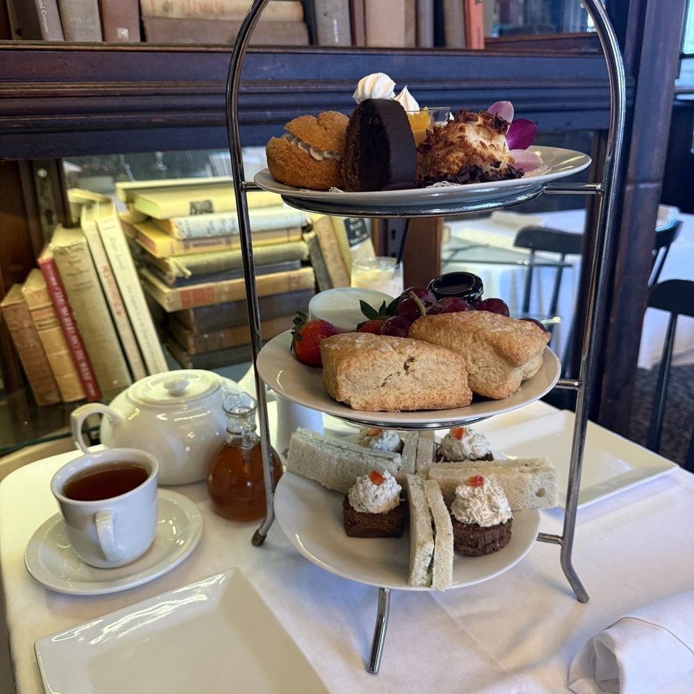 Gryphon Tea Room - Afternoon tea service - Tea Rooms Near Me - Savannah, Georgia Gryphon Tea Room - Afternoon tea service - Tea Rooms Near Me - Savannah, Georgia
