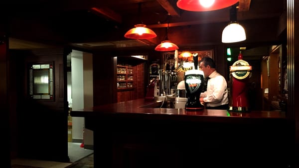 London Ya Bar Bars 片町1 12 8 金沢市 石川県 Japan Phone Number Yelp
