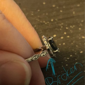 Elie Jewelry Design - Damaged ring - Jewelry Near Me - Yelm, Washington Elie Jewelry Design - Damaged ring - Jewelry Near Me - Yelm, Washington