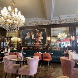 Caffé Concerto - Interior of the cafe