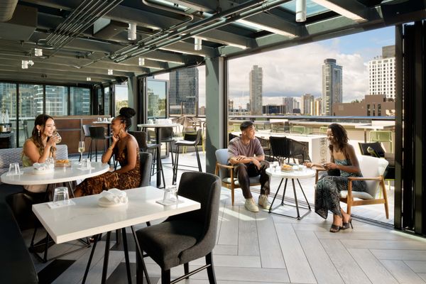 ALTITUDE Sky Lounge by null
