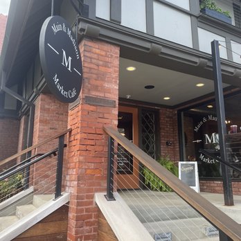 Main & Madison Market Cafe - Outside - Bakeries Near Me - Franklin, Indiana